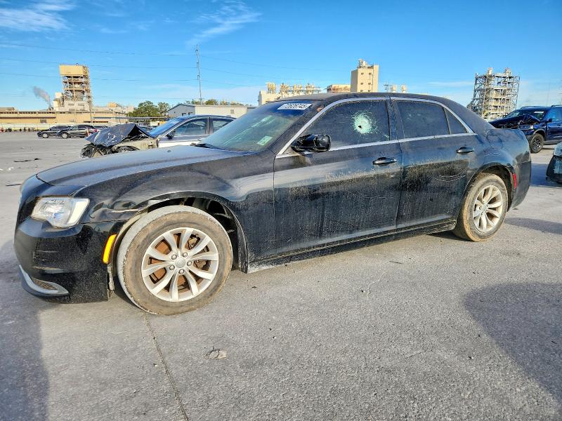 2015 CHRYSLER 300 LIMITE — VIN 2C3CCAAG1FH838097