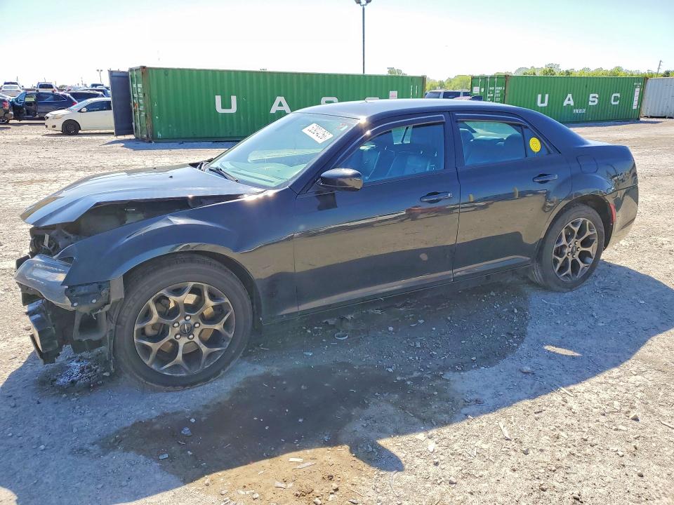 2016 CHRYSLER 300 — VIN 2C3CCAGGXGH244276