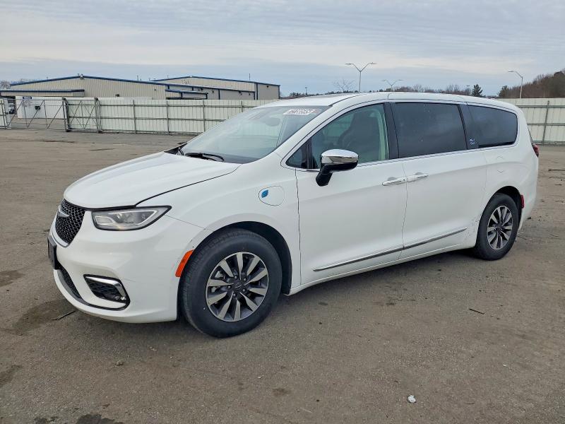 2023 CHRYSLER PACIFICA H — VIN 2C4RC1S70PR527213