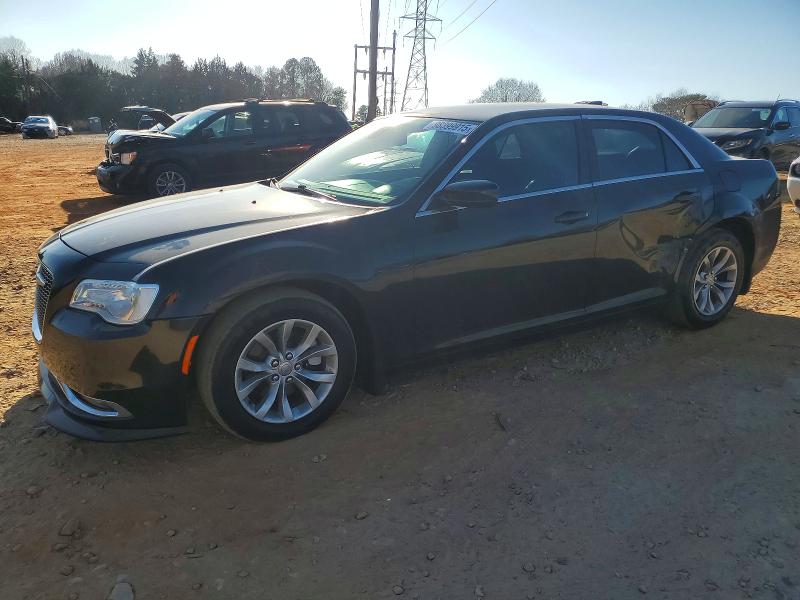 2015 CHRYSLER 300 LIMITE — VIN 2C3CCAAGXFH772603