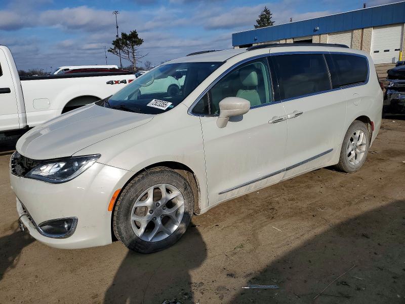 2017 CHRYSLER PACIFICA T — VIN 2C4RC1BG5HR611139