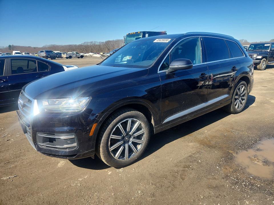 2017 AUDI Q7 — VIN WA1LAAF7XHD018511