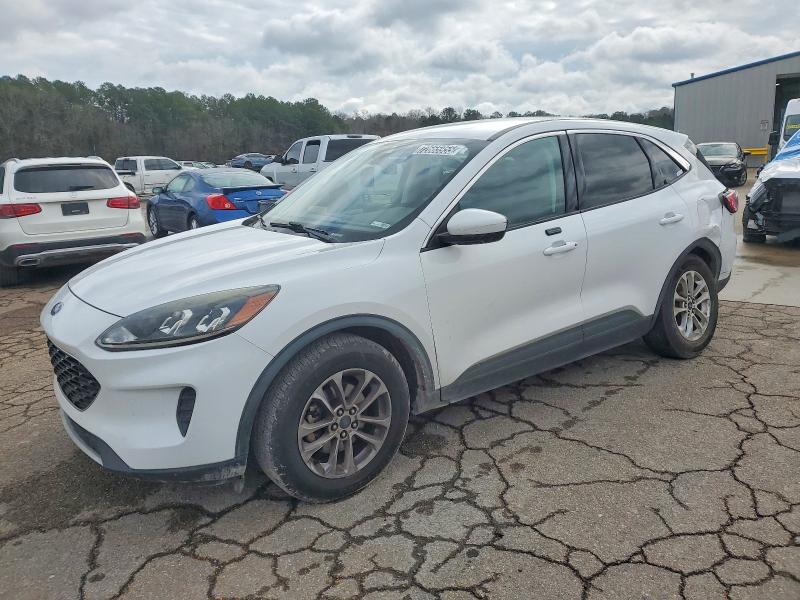 2021 FORD ESCAPE SE — VIN 1FMCU0G67MUA85585
