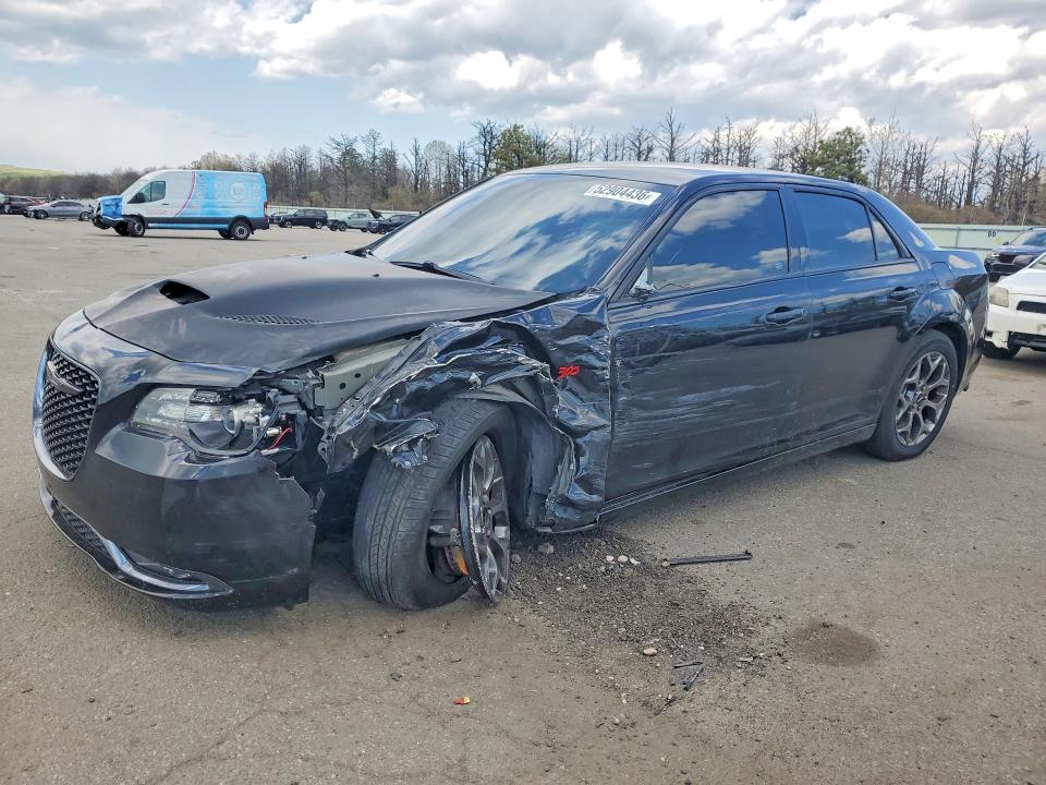 2017 CHRYSLER 300 — VIN 2C3CCAGG6HH512550