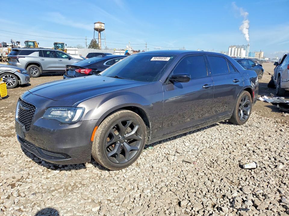 2021 CHRYSLER 300 — VIN 2C3CCAAG3MH516221