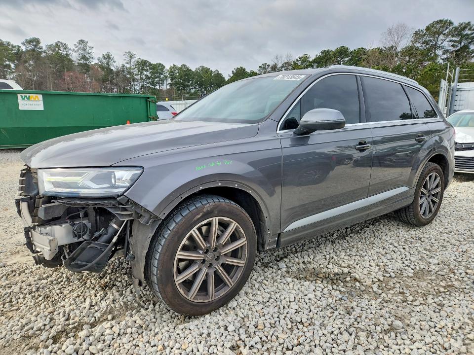 2018 AUDI Q7 — VIN WA1LHAF73JD030727
