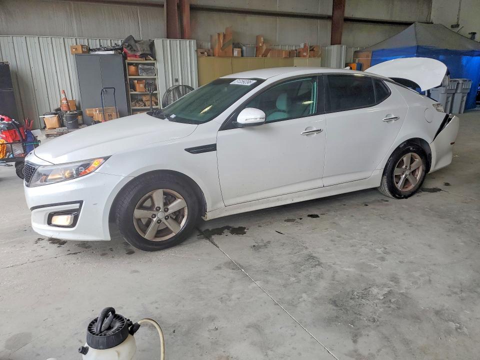 2015 KIA OPTIMA — VIN 5XXGM4A74FG510137