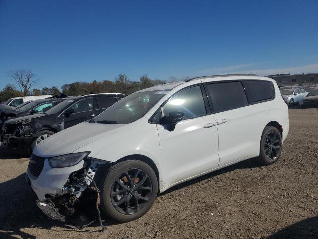 2025 CHRYSLER PACIFICA L — VIN 2C4RC3GG9SR528549