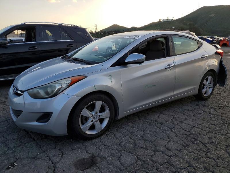2013 HYUNDAI ELANTRA GL — VIN 5NPDH4AE3DH363249