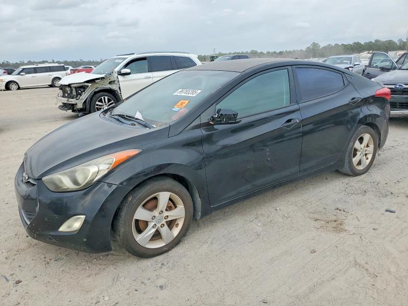 2012 HYUNDAI ELANTRA GL — VIN KMHDH4AE5CU305028