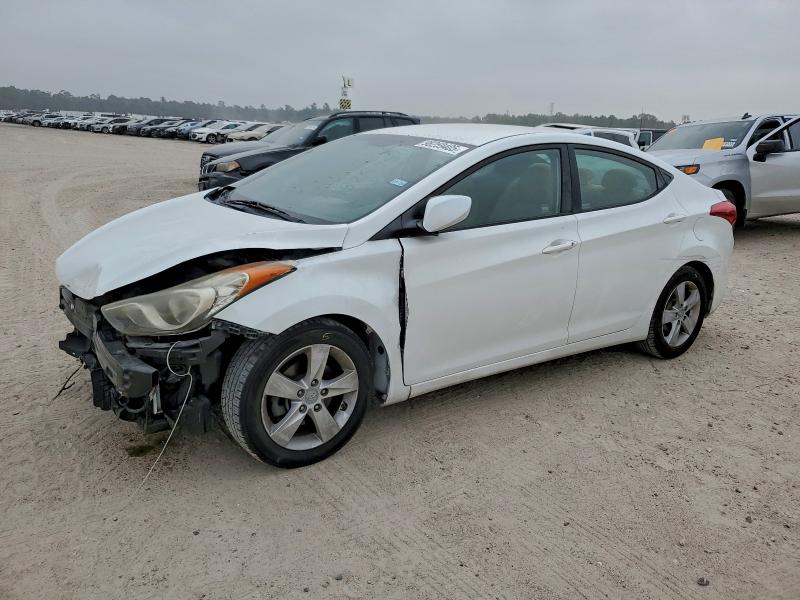 2013 HYUNDAI ELANTRA GL — VIN 5NPDH4AE6DH241811