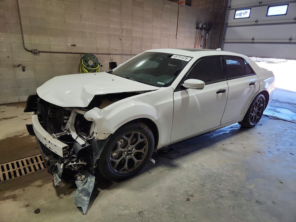 2016 CHRYSLER 300 — VIN 2C3CCAGG9GH244432