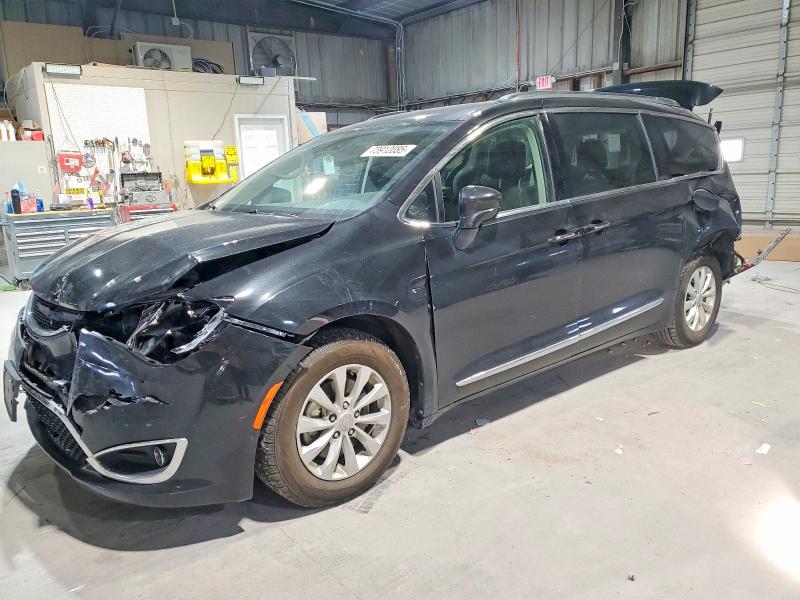 2018 CHRYSLER PACIFICA T — VIN 2C4RC1BGXJR233518
