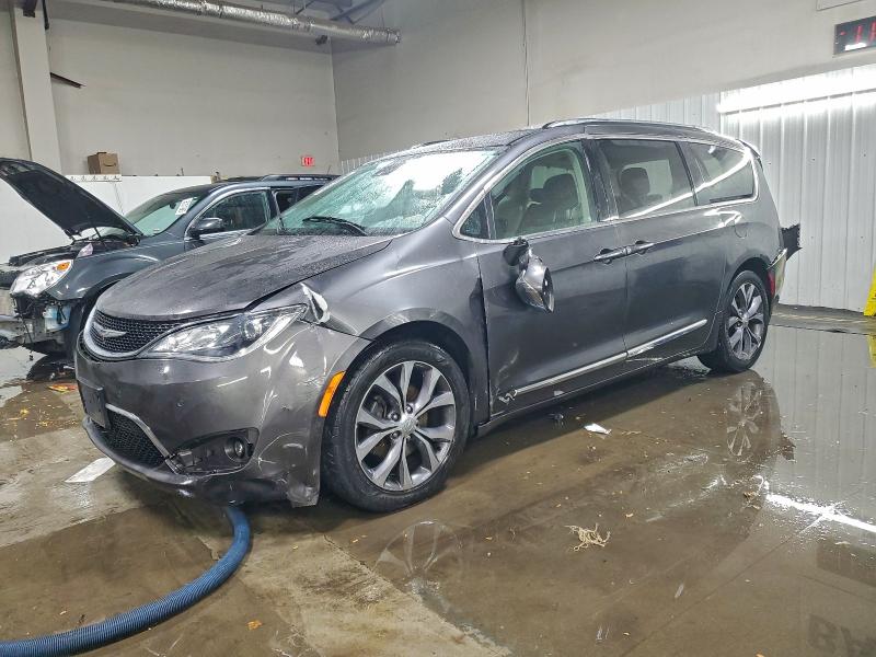 2018 CHRYSLER PACIFICA L — VIN 2C4RC1GG3JR112810