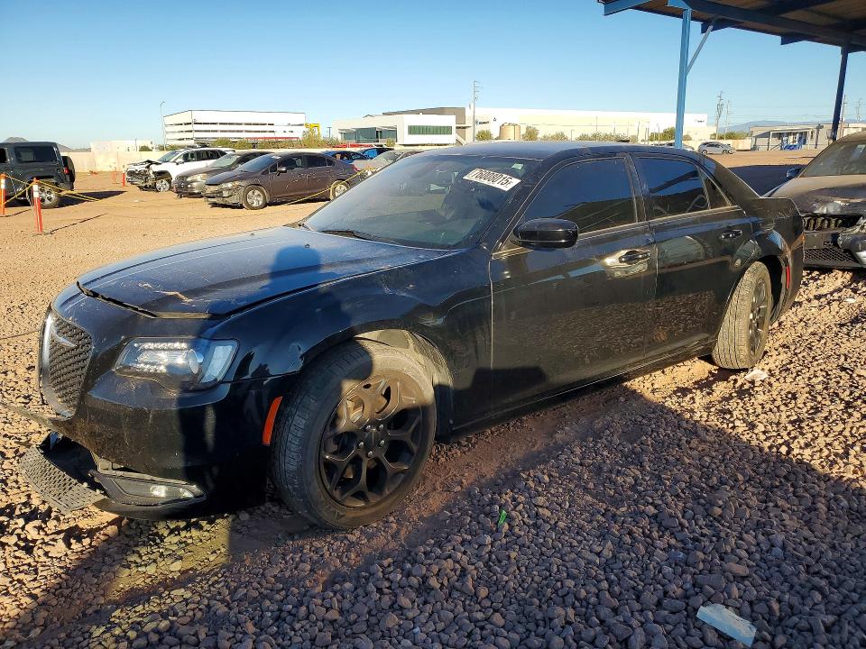 2019 CHRYSLER 300 — VIN 2C3CCAGG3KH648593