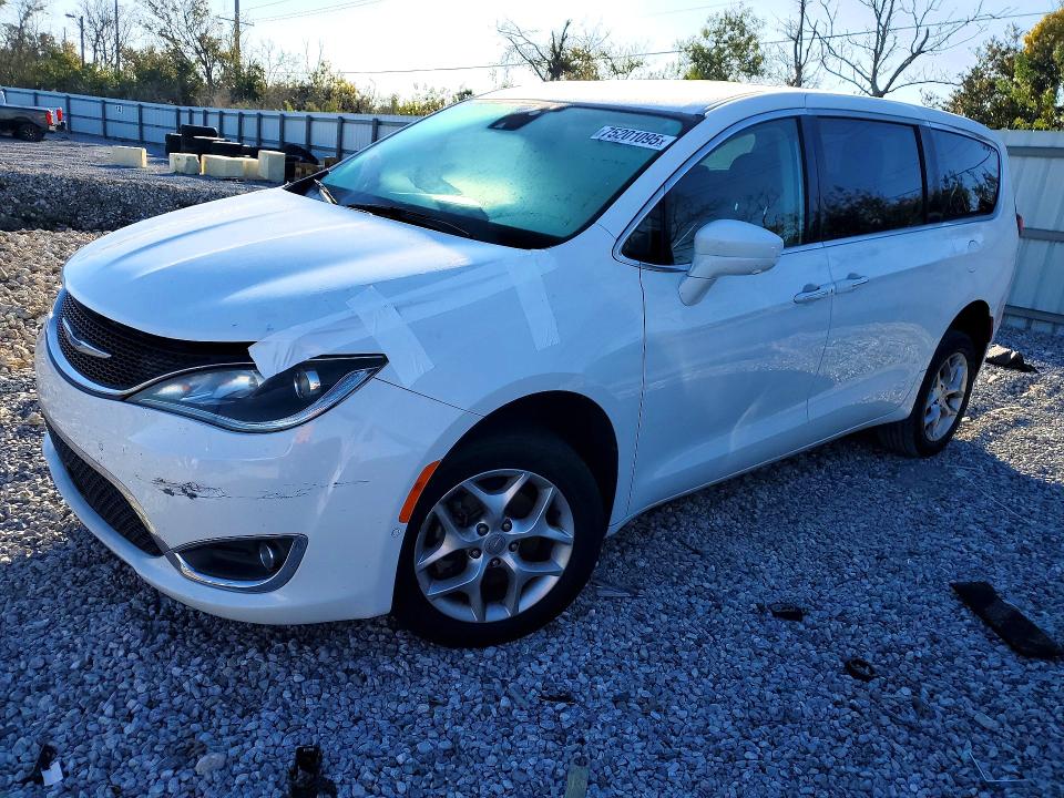 2020 CHRYSLER PACIFICA T — VIN 2C4RC1FG7LR122034