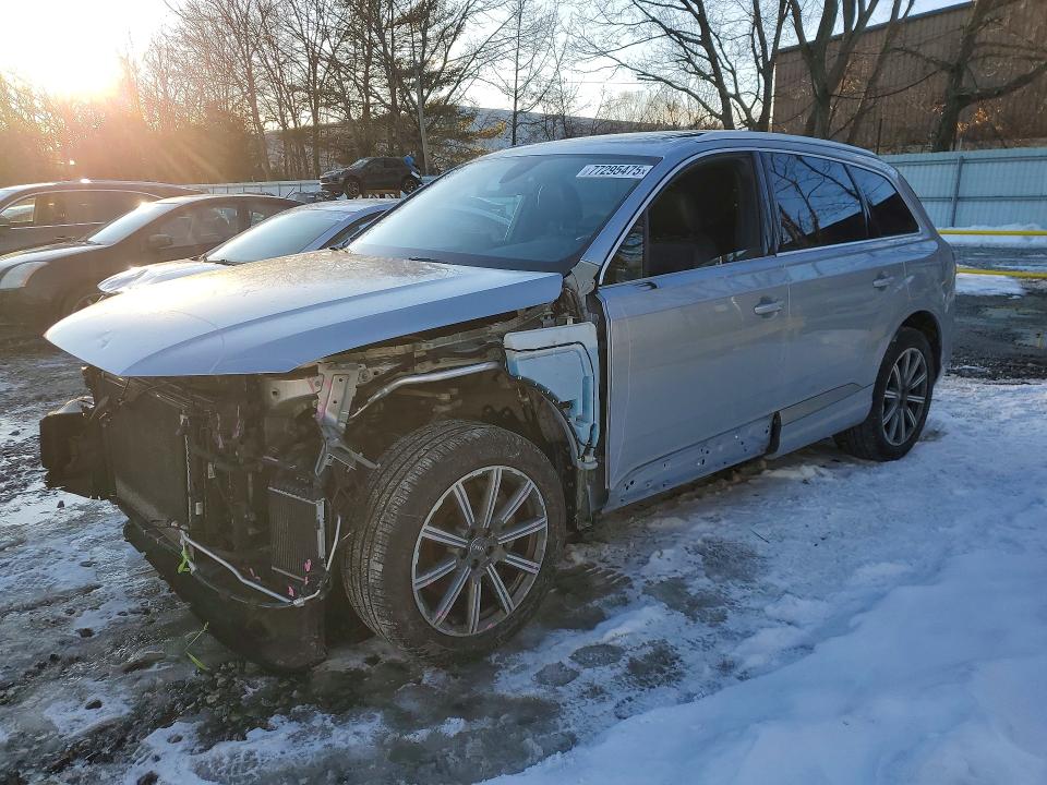 2018 AUDI Q7 — VIN WA1LAAF76JD046117