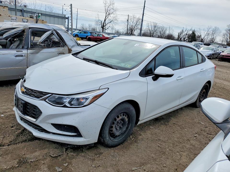 2018 CHEVROLET CRUZE — VIN 1G1BC5SM7J7172296