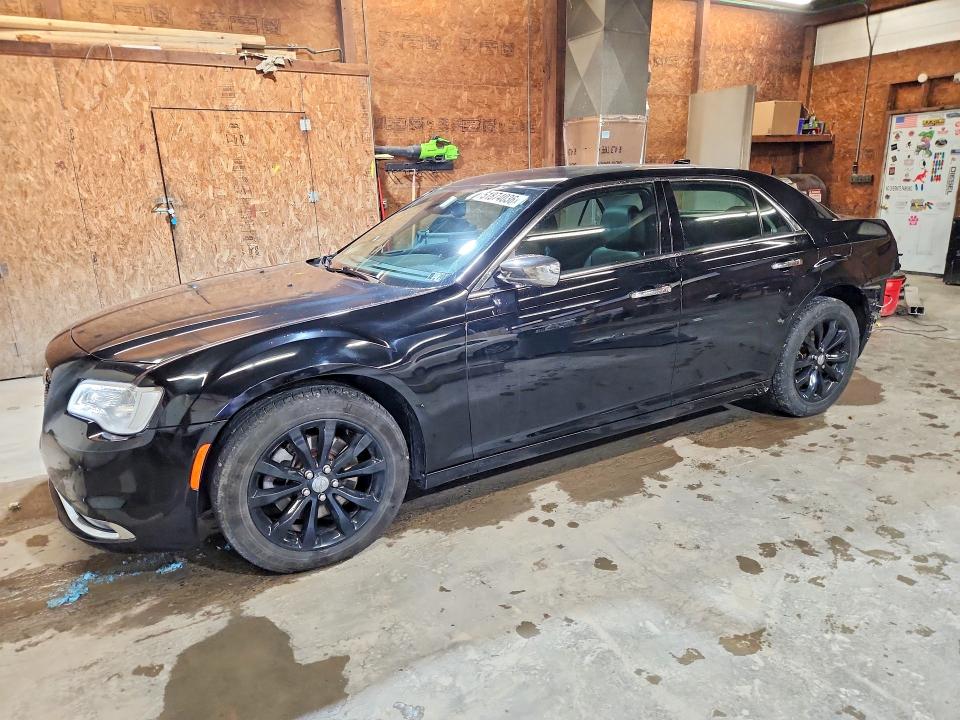 2016 CHRYSLER 300C — VIN 2C3CCAKG5GH244287