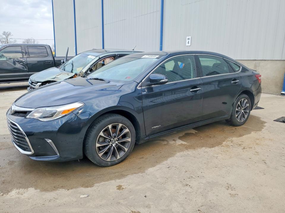 2018 TOYOTA AVALON HYBRID — VIN 4T1BD1EB4JU062553