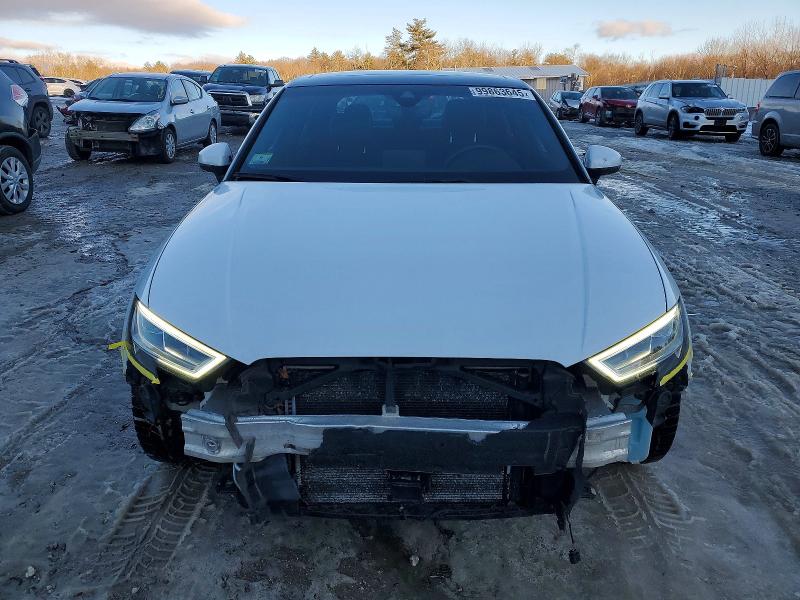 WAUJEGFF1LA006704