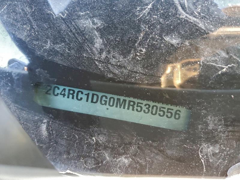 2C4RC1DG0MR530556