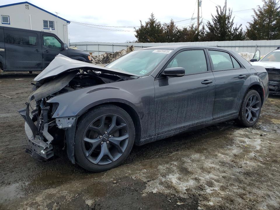 2021 CHRYSLER 300 S — VIN 2C3CCABG0MH529409