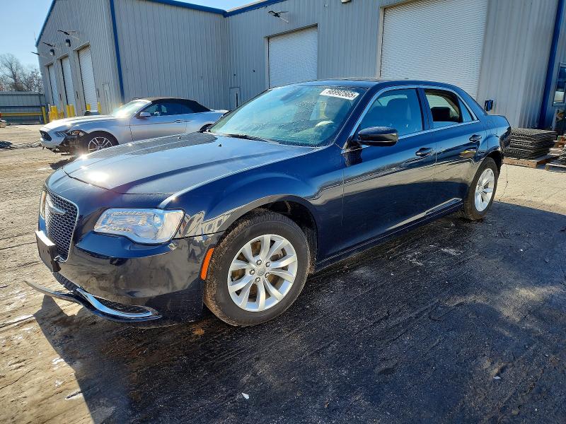 2016 CHRYSLER 300 LIMITE — VIN 2C3CCAAG2GH243714