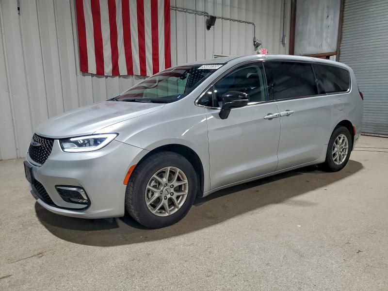 2024 CHRYSLER PACIFICA T — VIN 2C4RC1BGXRR162199