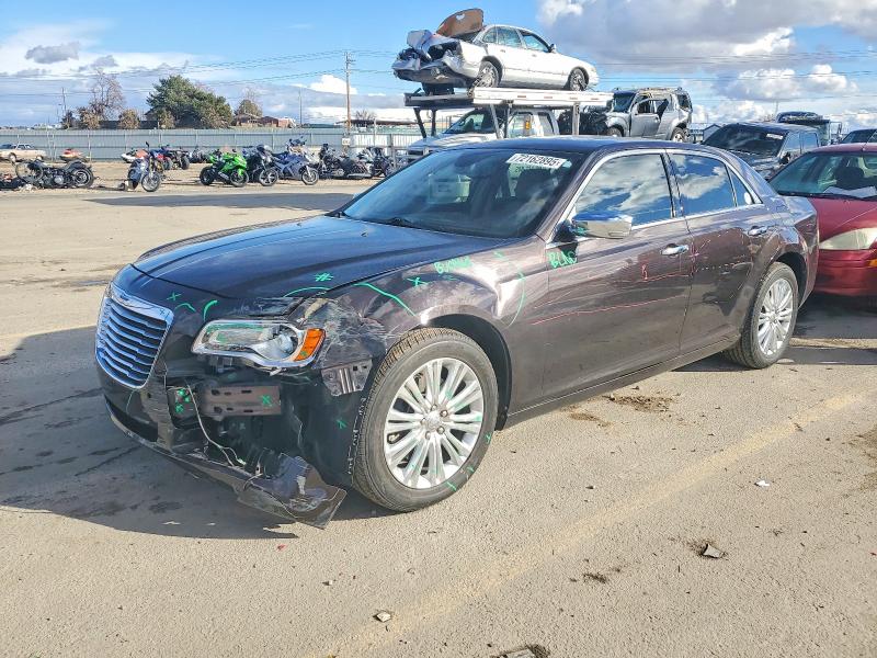 2013 CHRYSLER 300C — VIN 2C3CCAKT8DH602564