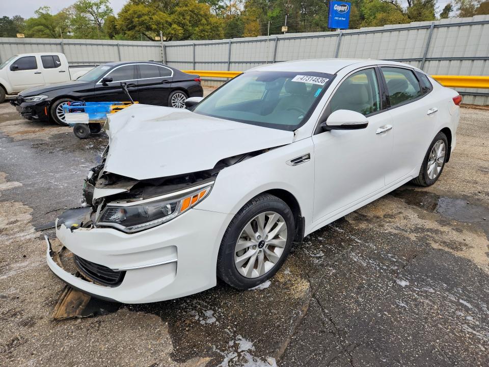 2018 KIA OPTIMA — VIN 5XXGU4L34JG189882