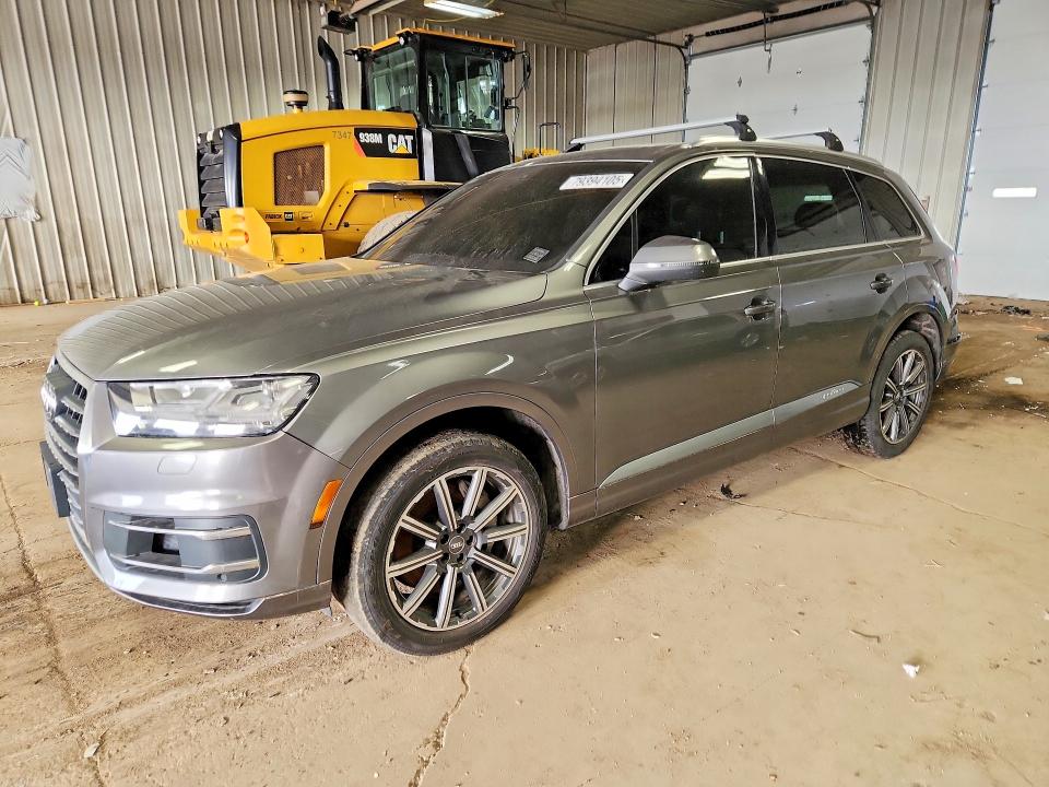 2017 AUDI Q7 — VIN WA1VAAF73HD006578