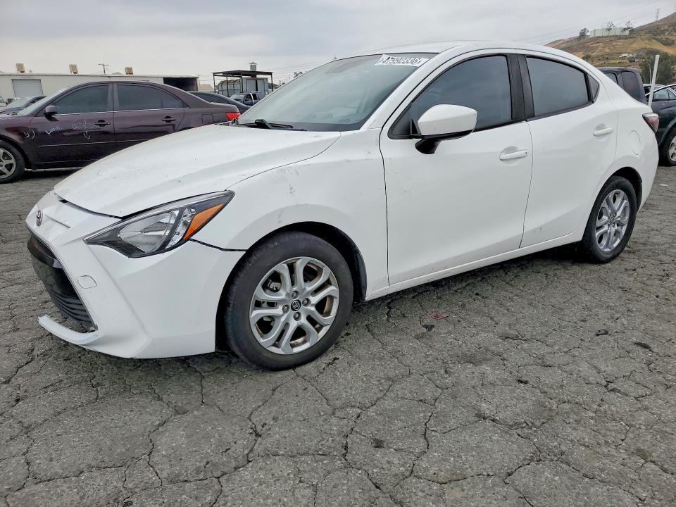 2018 TOYOTA YARIS IA — VIN 3MYDLBYV8JY321121