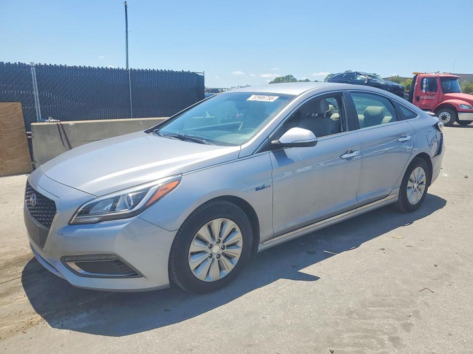 2016 HYUNDAI SONATA HYBRID — VIN KMHE24L11GA024545