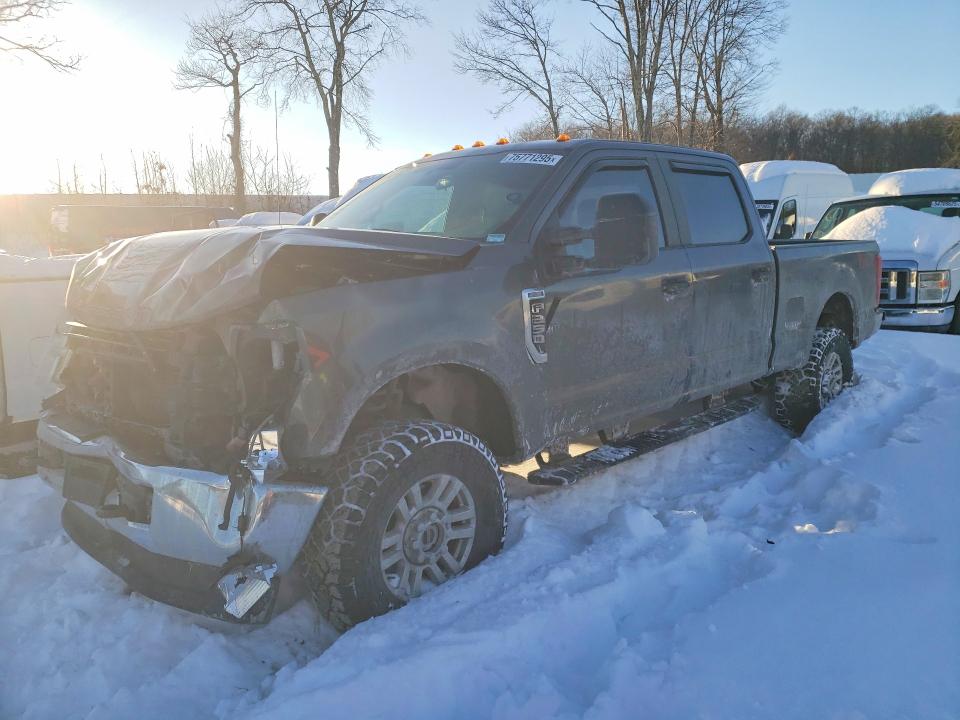 2017 FORD F250 — VIN 1FT7W2B62HEC93036