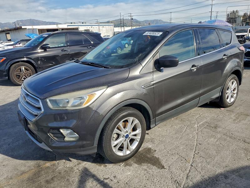 2017 FORD ESCAPE — VIN 1FMCU0GD8HUB81360