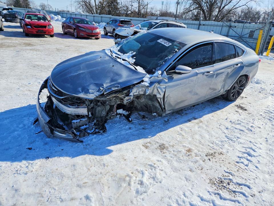 2015 CHRYSLER 200 LIMITE — VIN 1C3CCCAB9FN600988