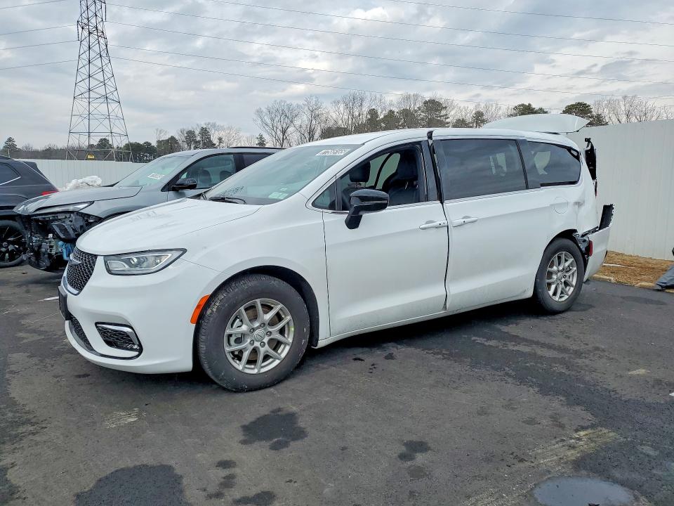 2026 CHRYSLER PACIFICA — VIN 2C4RC1BG4TR201506