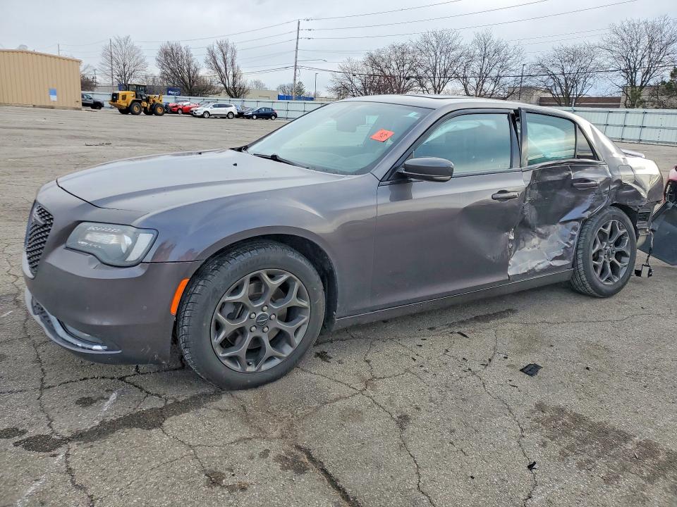 2015 CHRYSLER 300 — VIN 2C3CCAGG9FH860257