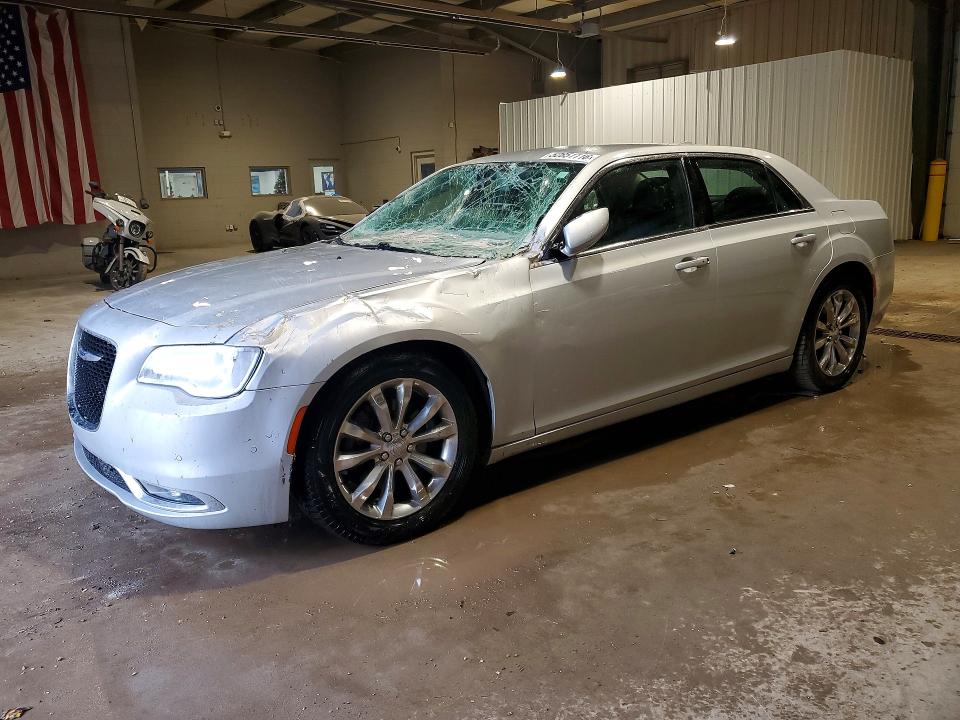 2020 CHRYSLER 300 — VIN 2C3CCARG5LH225660