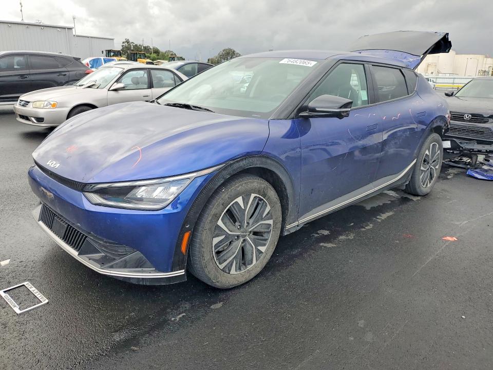 2023 KIA EV6 — VIN KNDC34LA2P5603318