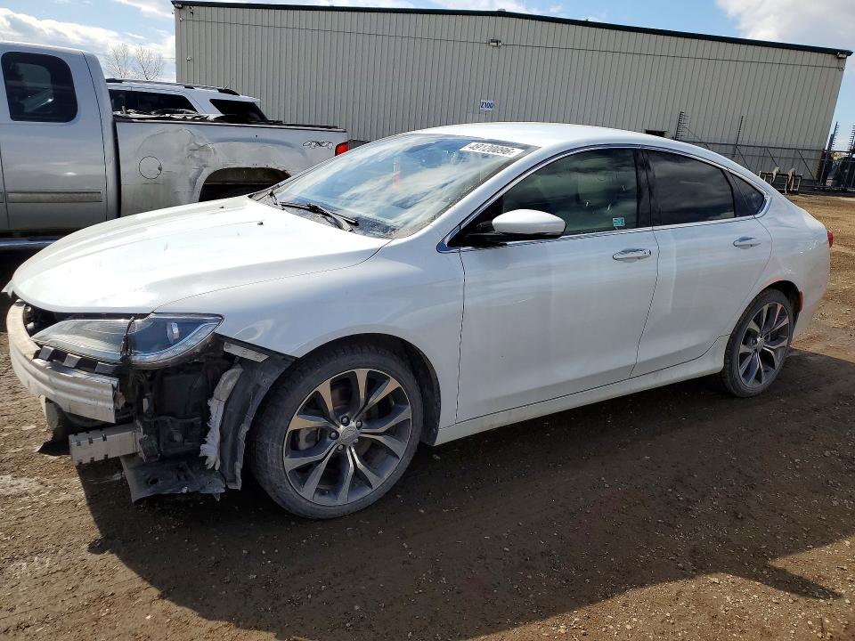 2015 CHRYSLER 200 — VIN 1C3CCCCB4FN620515