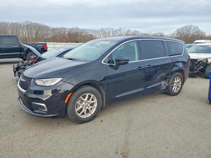 2024 CHRYSLER PACIFICA T — VIN 2C4RC1BG0RR155276