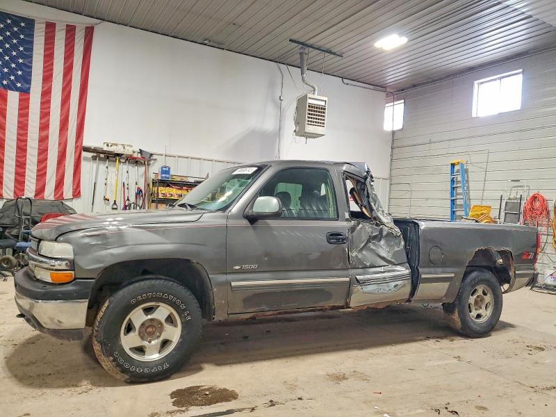 1999 CHEVROLET SILVERADO — VIN 2GCEK19T8X1184105