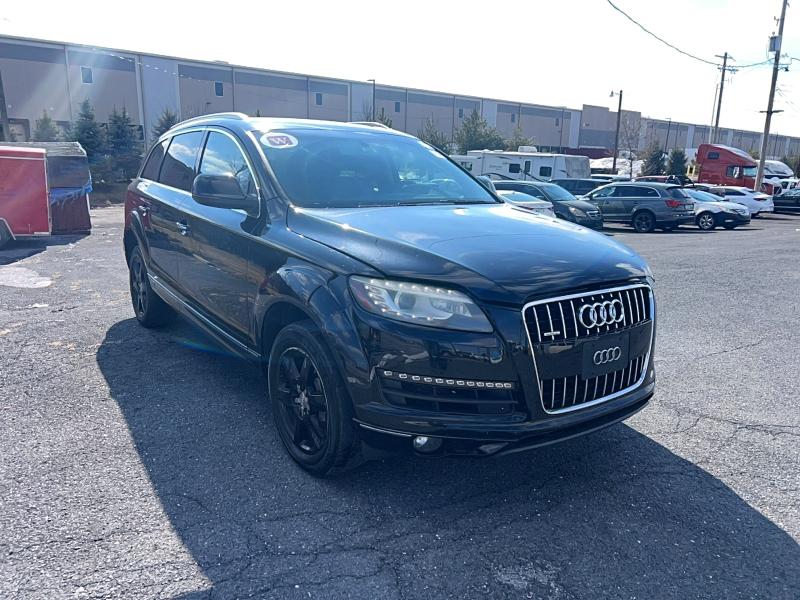 2015 AUDI Q7 — VIN WA1CGAFE3FD014956