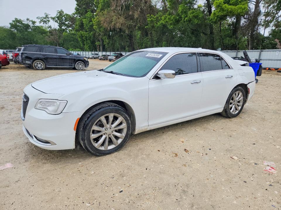 2018 CHRYSLER 300 — VIN 2C3CCAKGXJH250500
