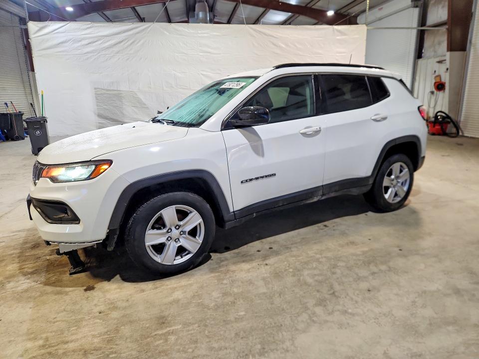 2022 JEEP COMPASS — VIN 3C4NJDBB3NT236600
