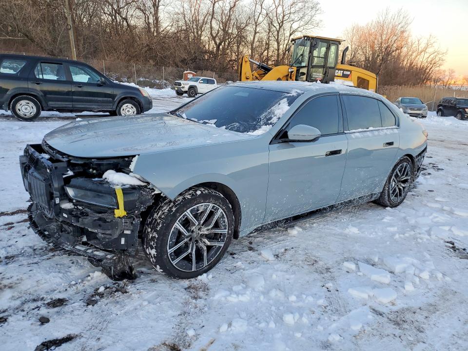 2025 BMW 760 — VIN WBA33EJ00SCV86200