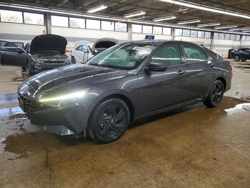 2023 HYUNDAI ELANTRA SE — VIN 5NPLM4AG4PH104928