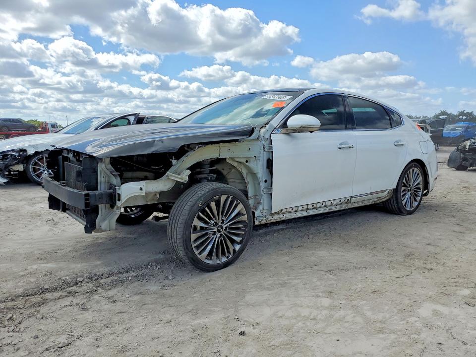 2017 KIA CADENZA — VIN KNALC4J1XH5061757